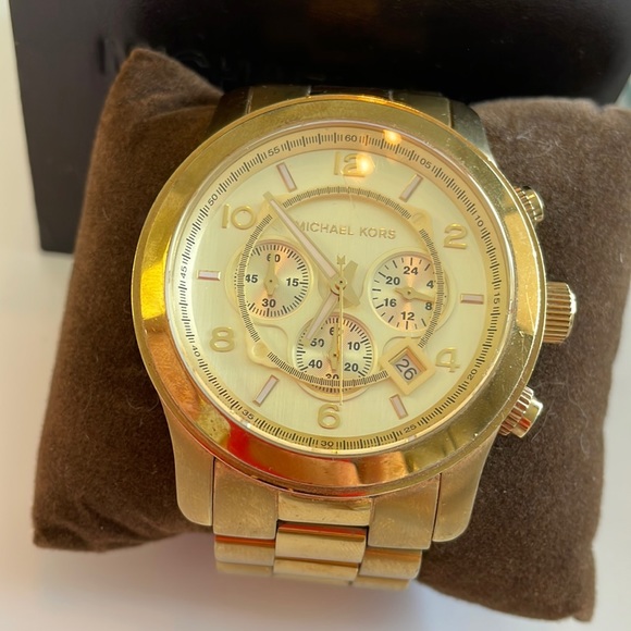 Michael Kors Oversized Runway Gold-Tone Watch - Picture 2 of 7